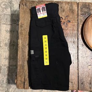 NWT  Size 32 Mens UnionBay Cargo shorts